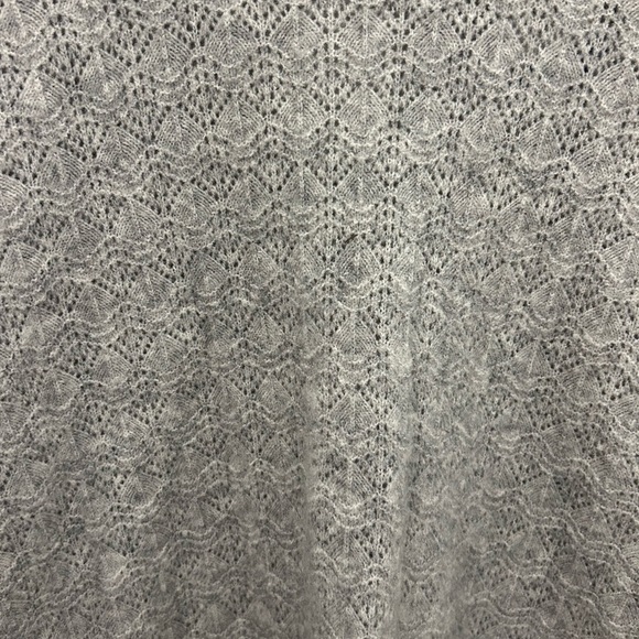 Joe Fresh Grey Patterned Sweater with Keyhole Back, Sz XL - Picture 2 of 6